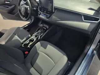 Toyota Corolla Híbrido 2021 LE Sedán de 4 puertas