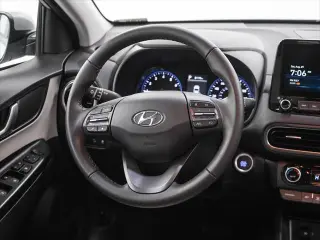 Hyundai KONA 2023 SEL Crossover de 4 puertas