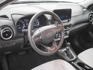 Hyundai KONA 2023 SEL Crossover de 4 puertas