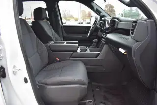 Toyota Tundra 2026 4x4 SR 4dr CrewMax Cab Pickup SB