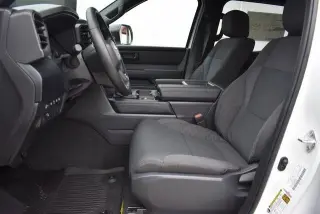 Toyota Tundra 2026 4x4 SR 4dr CrewMax Cab Pickup SB