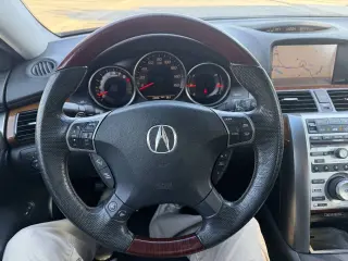 2005 Acura RL