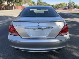2005 Acura RL
