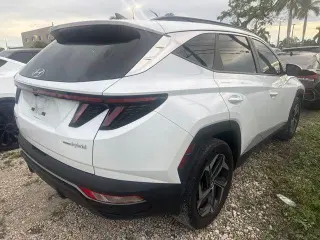 Hyundai TUCSON Hybrid 2024 AWD SEL Convenience SUV de 4 puertas