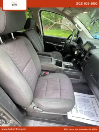 2015 Nissan Titan