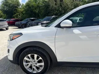 Hyundai TUCSON 2021 SE SUV de 4 puertas