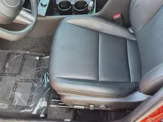 Hyundai KONA 2026 SEL Premium SUV de 4 puertas