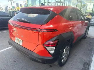 Hyundai KONA 2024 SE Crossover de 4 puertas