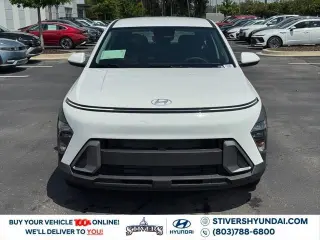 Hyundai KONA 2027 SE SUV de 4 puertas