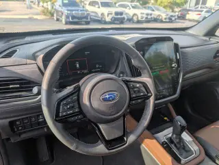 Subaru Forester 2025 AWD Touring Híbrido 4p Crossover