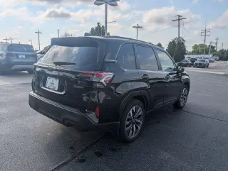 Subaru Forester 2025 AWD Touring Híbrido 4p Crossover