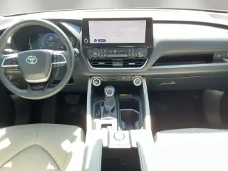 Toyota Grand Highlander 2024 AWD XLE 4dr SUV