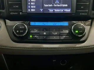 Toyota RAV4 2018 AWD XLE SUV de 4 puertas