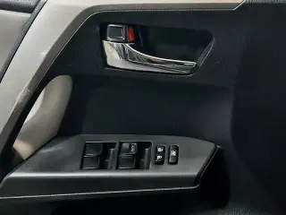 Toyota RAV4 2018 AWD XLE SUV de 4 puertas