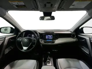 Toyota RAV4 2018 AWD XLE SUV de 4 puertas