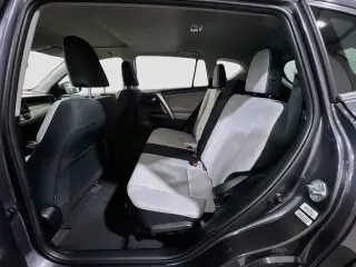 Toyota RAV4 2018 AWD XLE SUV de 4 puertas