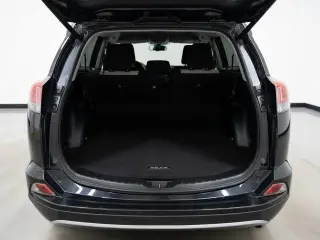 Toyota RAV4 2018 AWD XLE SUV de 4 puertas
