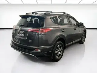 Toyota RAV4 2018 AWD XLE SUV de 4 puertas