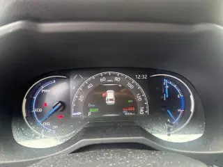 Toyota RAV4 Híbrido 2025 AWD XLE Premium 4dr SUV
