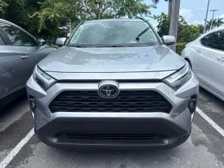 Toyota RAV4 Híbrido 2025 AWD XLE Premium 4dr SUV
