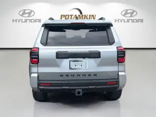 Toyota 4Runner 2025 4x4 SR5 4 puertas SUV