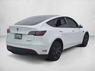 Tesla Model Y 2023 Tracción Total Gran Autonomía de 4 puertas