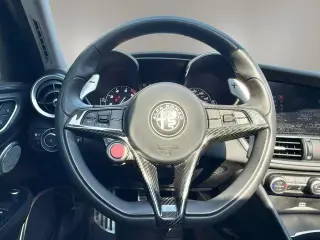 Alfa Romeo Giulia 2019 AWD Ti 4dr Sedán