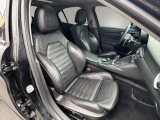 Alfa Romeo Giulia 2019 AWD Ti 4dr Sedán