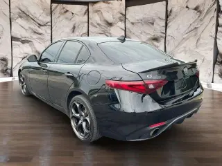 Alfa Romeo Giulia 2019 AWD Ti 4dr Sedán
