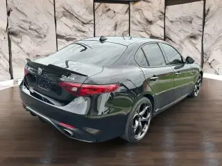 Alfa Romeo Giulia 2019 AWD Ti 4dr Sedán