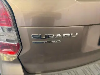 Subaru Forester 2016 Tracción en las cuatro ruedas (AWD) 2.5i Premium 4 puertas vagoneta transmisión variable continua (CVT)