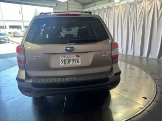 Subaru Forester 2016 Tracción en las cuatro ruedas (AWD) 2.5i Premium 4 puertas vagoneta transmisión variable continua (CVT)