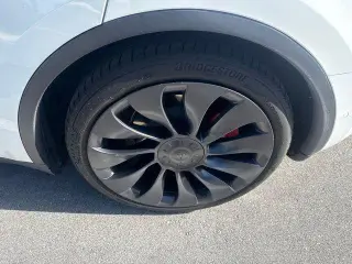 Tesla Model Y 2022 AWD Performance Crossover de 4 puertas