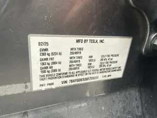Tesla Model Y 2025 Tracción Integral Gran Autonomía de 4 puertas