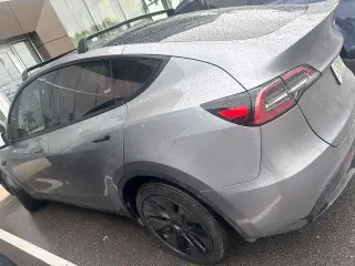 Tesla Model Y 2025 Tracción Integral Gran Autonomía de 4 puertas