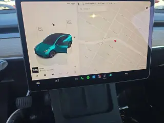 Tesla Model Y 2025 Larga Autonomía 4dr Crossover