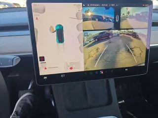 Tesla Model Y 2025 Larga Autonomía 4dr Crossover