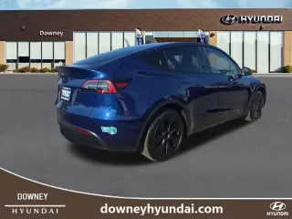 Tesla Model Y 2025 Larga Autonomía 4dr Crossover
