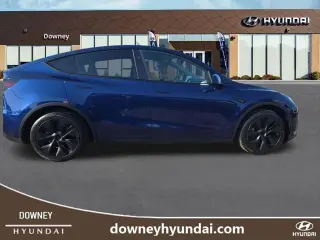 Tesla Model Y 2025 Larga Autonomía 4dr Crossover