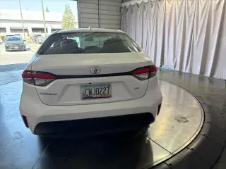 Toyota Corolla 2026 LE Sedán de 4 puertas