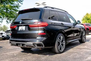 BMW X7 2022 AWD xDrive40i 4puertas Vehículo de Actividad Deportiva