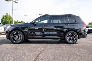 BMW X7 2022 AWD xDrive40i 4puertas Vehículo de Actividad Deportiva