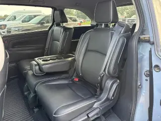 Honda Odyssey 2025 Touring Miniván de 4 puertas