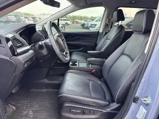 Honda Odyssey 2025 Touring Miniván de 4 puertas