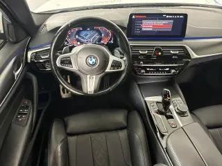 BMW Serie 5 2023 Tracción en las Cuatro Ruedas 530i xDrive Sedán de 4 Puertas