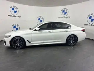 BMW Serie 5 2023 Tracción en las Cuatro Ruedas 530i xDrive Sedán de 4 Puertas