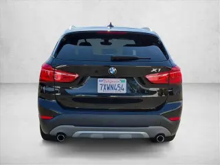 BMW X1 2017 sDrive28i SUV de 4 puertas