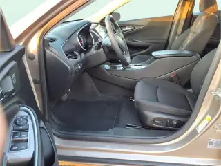 Chevrolet Malibu 2025 LT Sedán de 4 puertas con 1LT