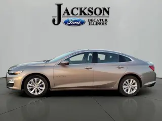 Chevrolet Malibu 2025 LT Sedán de 4 puertas con 1LT