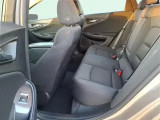 Chevrolet Malibu 2025 LT Sedán de 4 puertas con 1LT